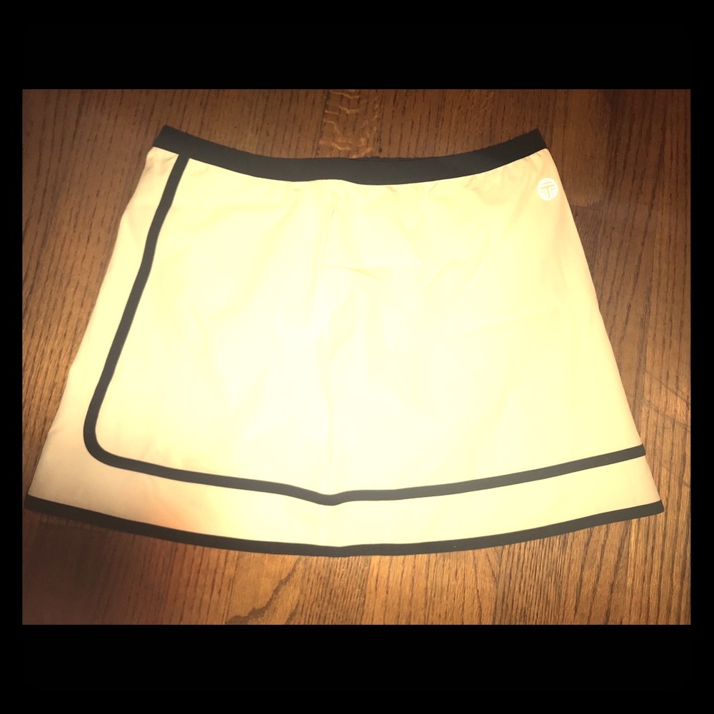 New with tags! TORY BURCH Contrast Tennis skirt
